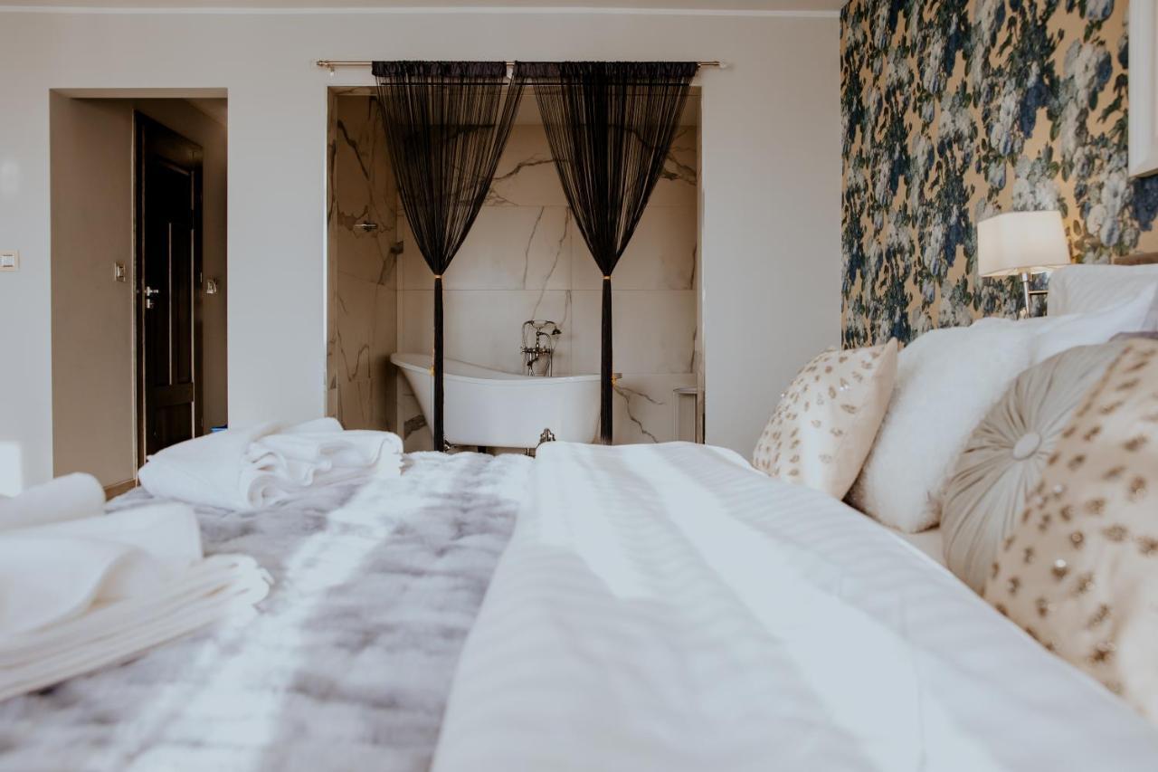 Hotel Greys Polonia Zasutowo 外观 照片