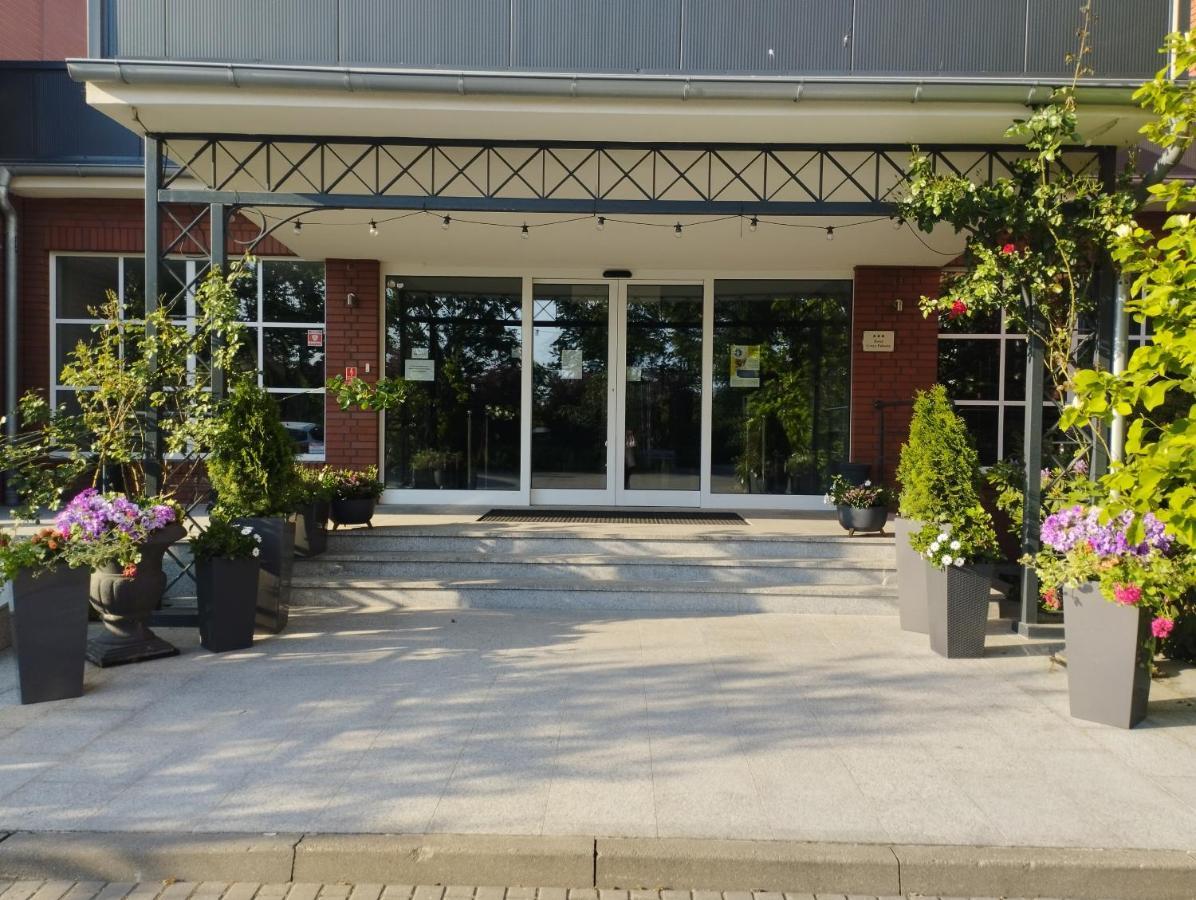 Hotel Greys Polonia Zasutowo 外观 照片